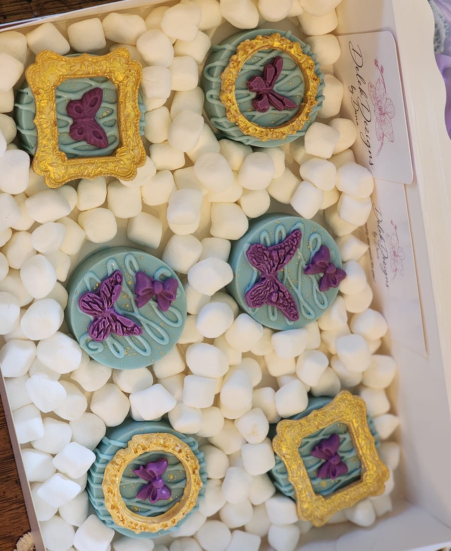 Decorated sugar cookie for a fifth birthday celebration